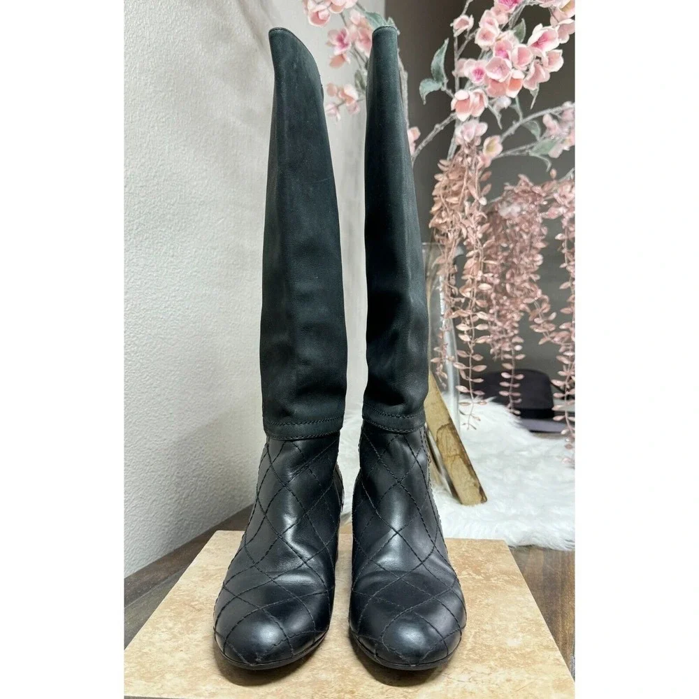 Chanel Boots Womens 8.5 Quilted Genuine Calfskin Leather Riding Knee High G29389